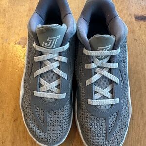 Nike Tatum 1 Kids Sneakers - Gray and White